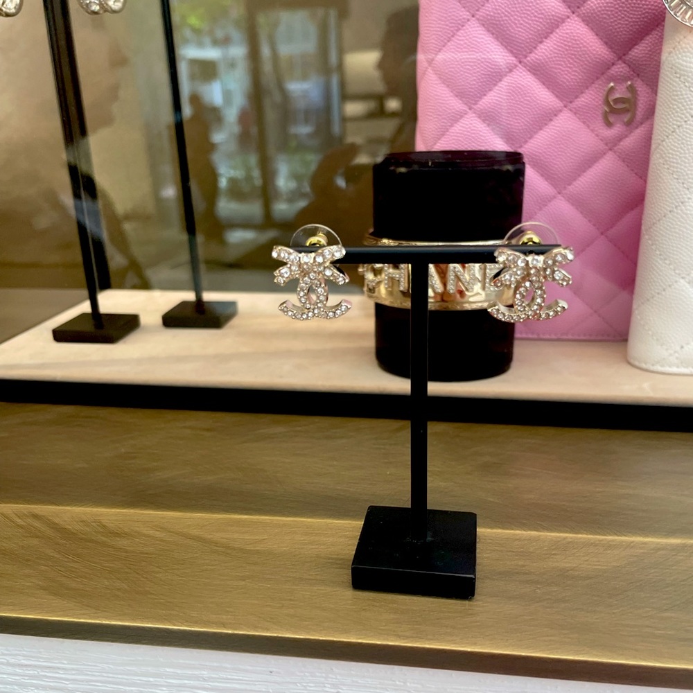 CHANEL Strass Crystal CC Bow Champagne Stud Earrings